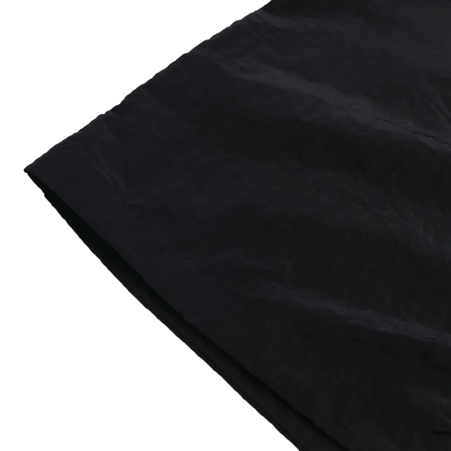 P480 Exclusive supply] Stone Stone Island arm armband logo jacket is made of woven nylon fiber. It is extremely light, durable and wear-resistant. During the spinning process, the nylon fiber is steam-treated to obtain a texture comparable to organic fiber. Multiple work pockets are hand-sewn. A finished product is very time-consuming and labor-intensive. Just to pursue the most perfect texture. Classic logo square badge on the placket. Thickened quilting, windproof and warm. A full set of multiple special buttons and hardware accessories. Original YKK zipper fabric is waterproof. Size:S.M.L.XL